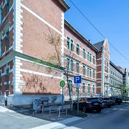 - Easy - Easy Sleep * בודפשט