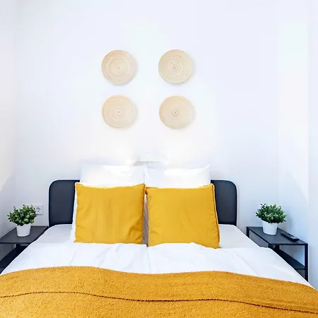 - Easy - Easy Sleep Budapest