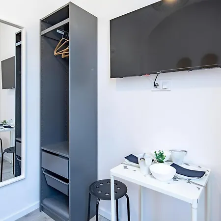 - Easy - Easy Sleep Apartment *